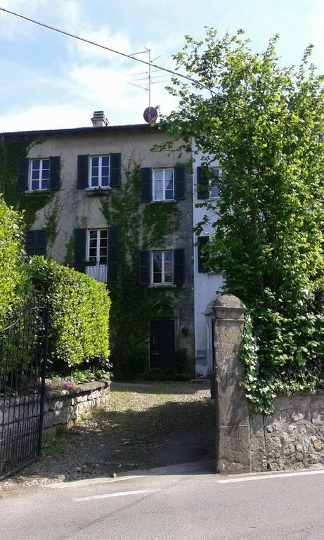 Ferienwohnung Il Faggio Rosso Albiolo Exterior foto